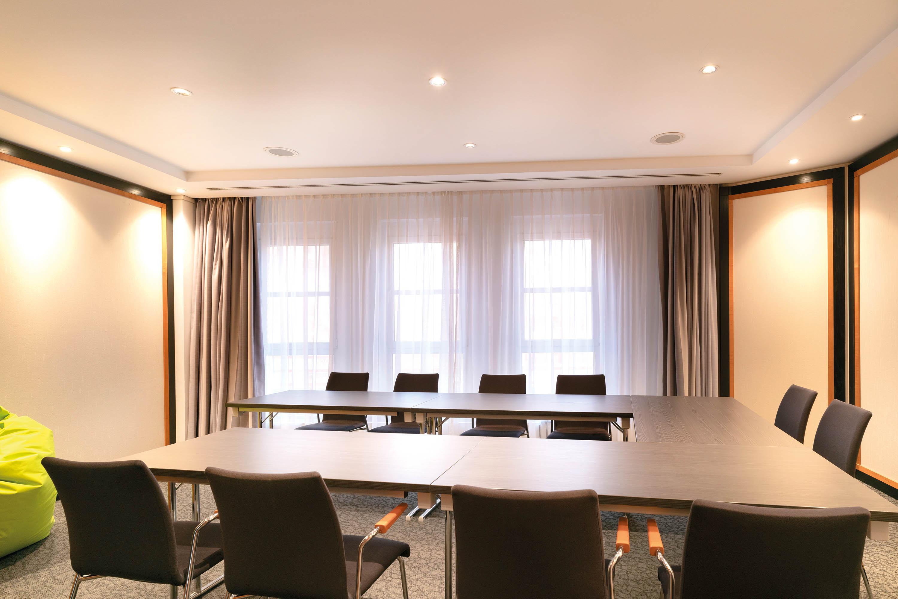 Seminaris Apartahotel 4*